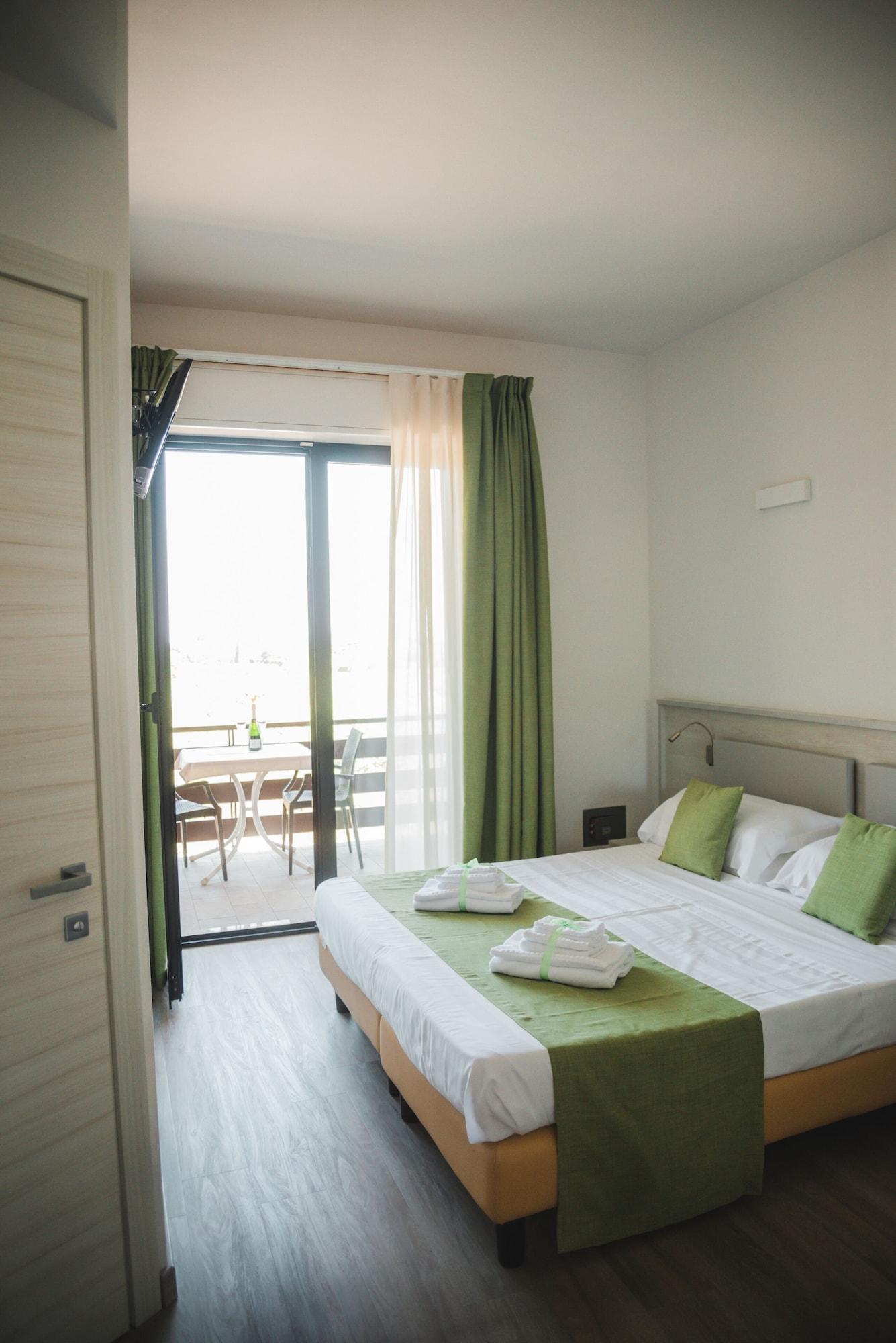 מנרבה דל גארדה Spa Hotel Splendid Sole מראה חיצוני תמונה