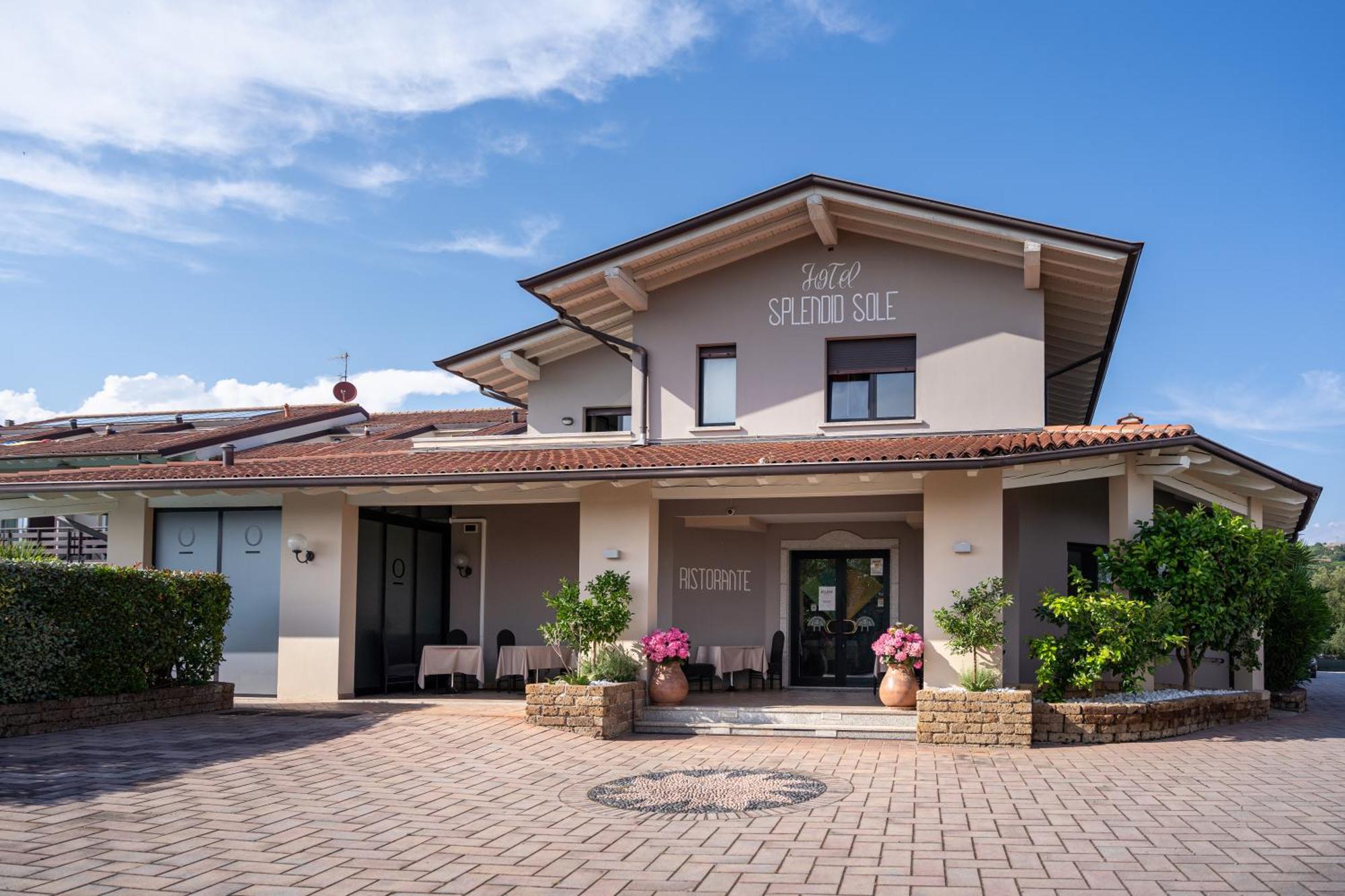 מנרבה דל גארדה Spa Hotel Splendid Sole מראה חיצוני תמונה