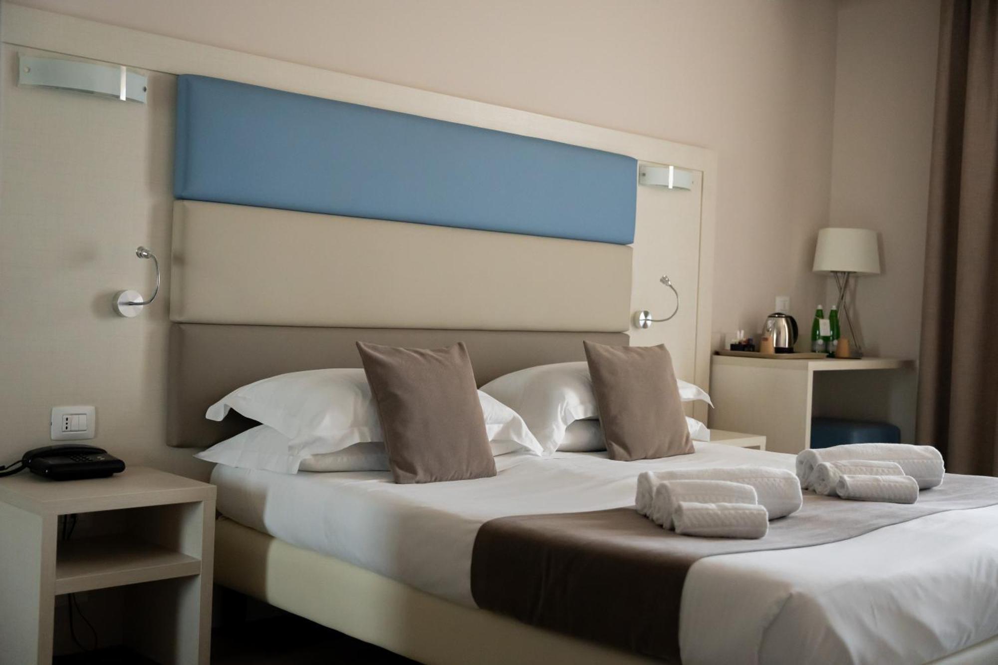 מנרבה דל גארדה Spa Hotel Splendid Sole מראה חיצוני תמונה